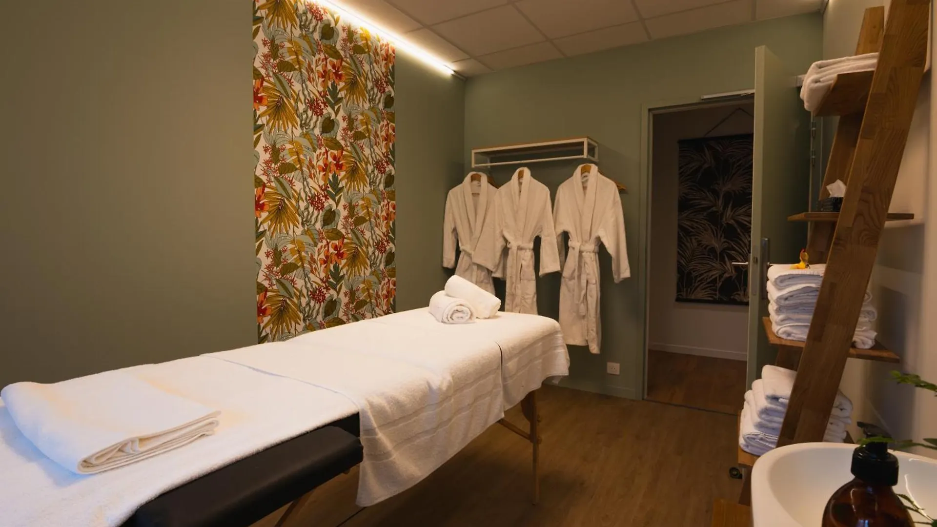The Originals City, Ara Hotel, Landerneau